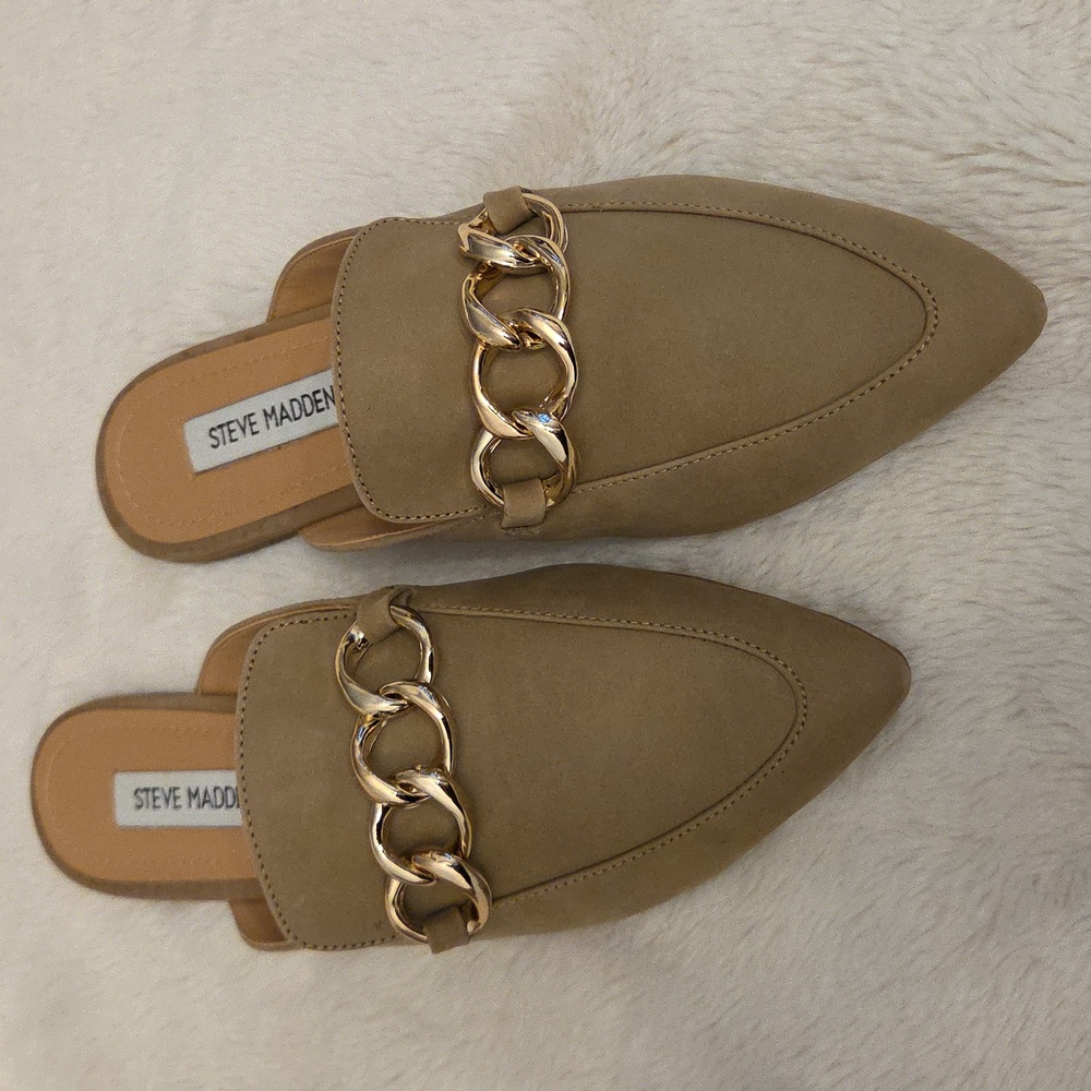 Brand New Steve Madden Vivo Tan Pointed Mules with Gold Chain In Size 6.5 - Picture 5 of 10